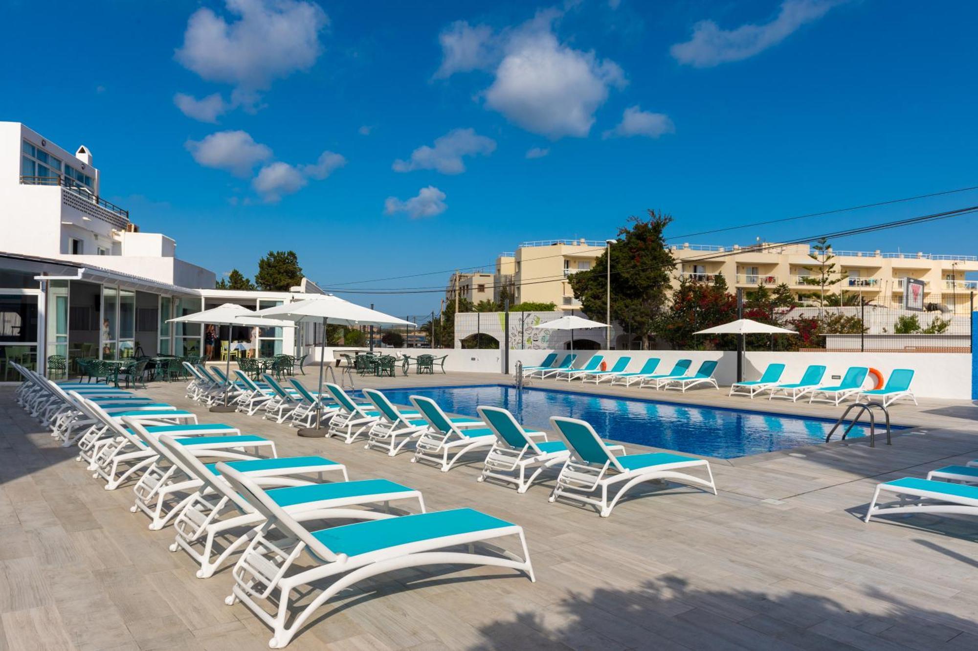 Aparthotel Vibra Club Maritim San Antonio  Exteriör bild